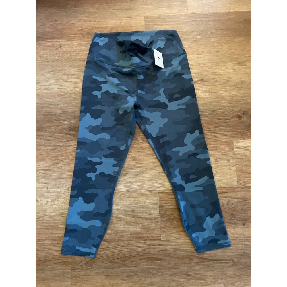 Fabletics Powerhold High Waisted Leggings 7/8 NWT Size Large
